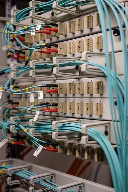** Jak napisać mikrokompilator DSL dla systemu wbudowanego?